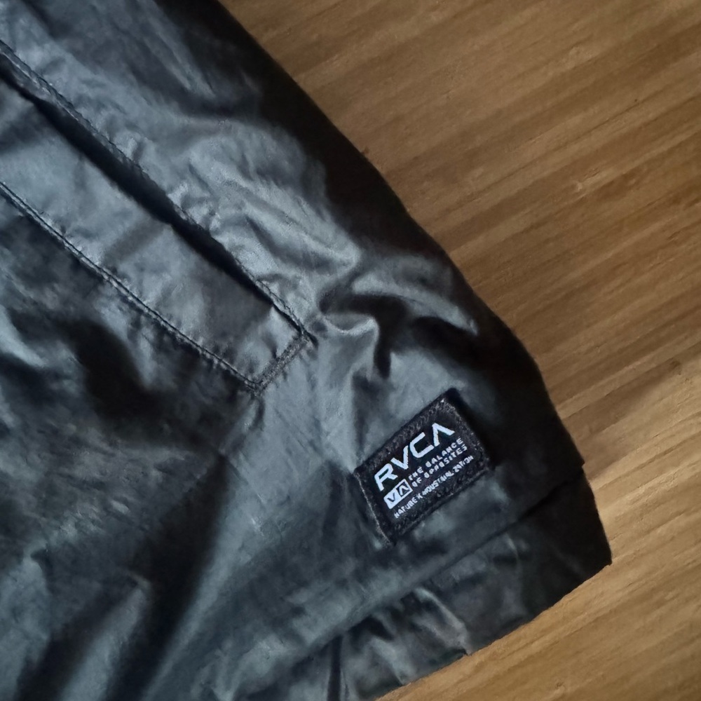 RVCA Men's Black Windbreaker Jacket - Picture 3 of 6